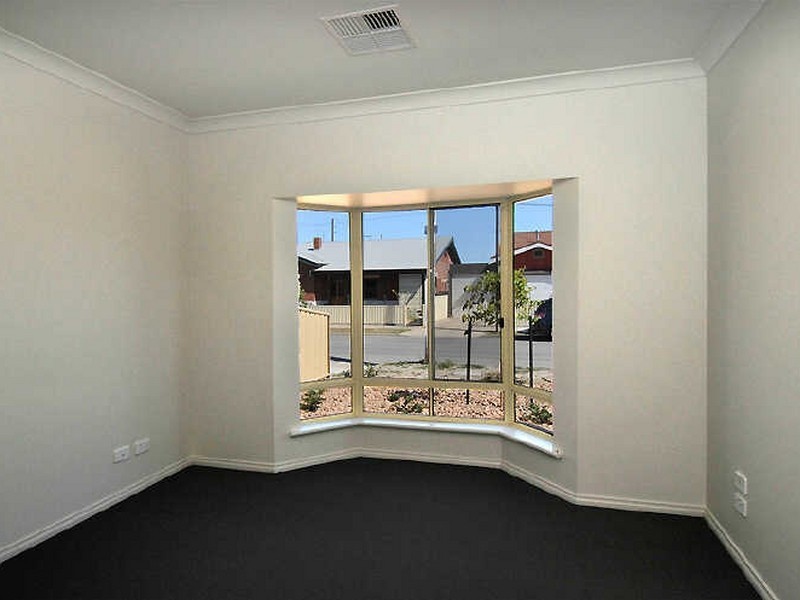 15 Brookman Street, Osborne SA 5017