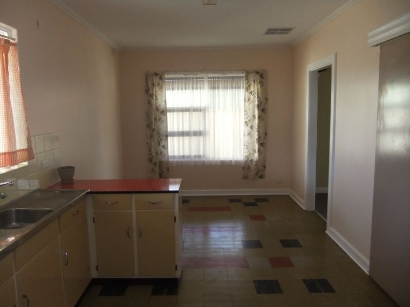 10 Elizabeth Street, Rosewater SA 5013