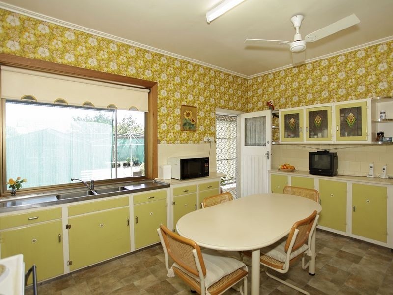 33 Hanson Road, Woodville North SA 5012