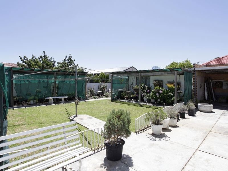 33 Hanson Road, Woodville North SA 5012