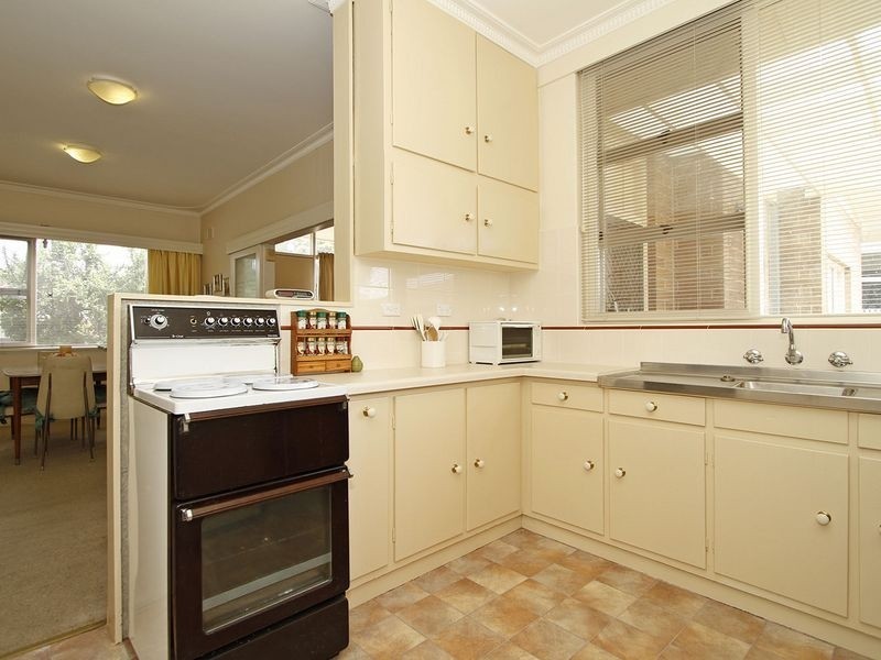 14 Levistone Street, Seaton SA 5023