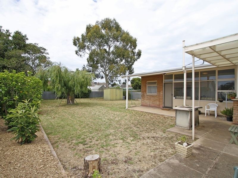 14 Levistone Street, Seaton SA 5023