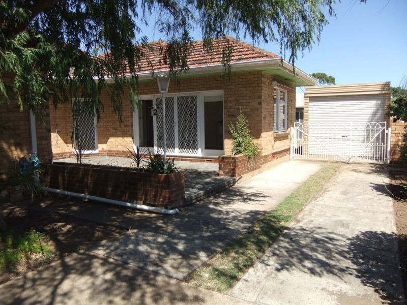 2 Radstock Street, Woodville SA 5011