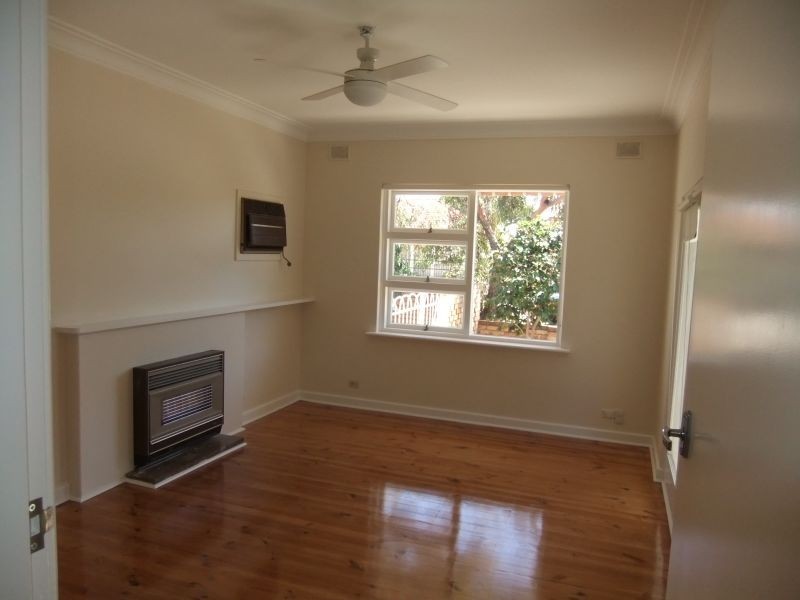 2 Radstock Street, Woodville SA 5011