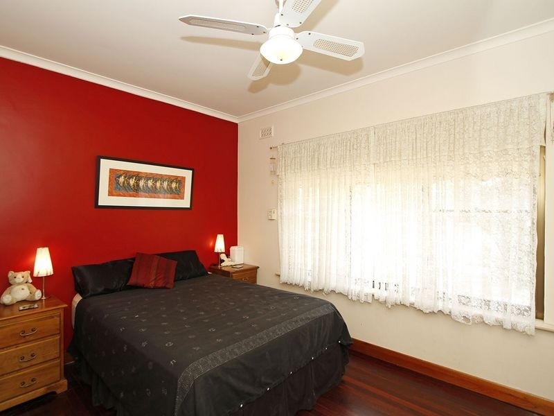 20 Shandon Avenue, Seaton SA 5023
