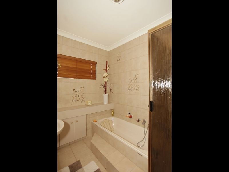 25 Wilford Avenue, Seaton SA 5023