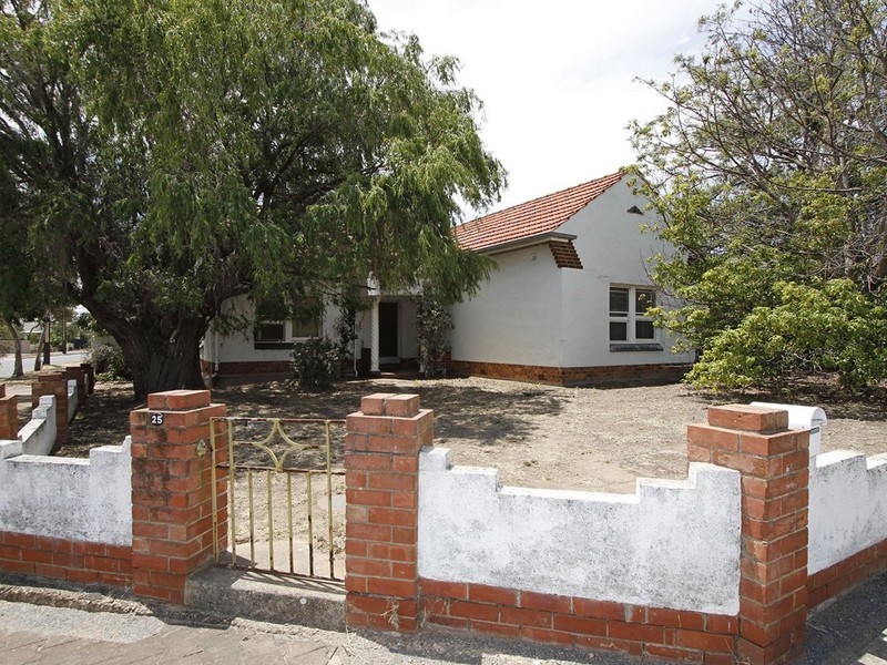 25 Golflands Terrace, Glenelg North SA 5045