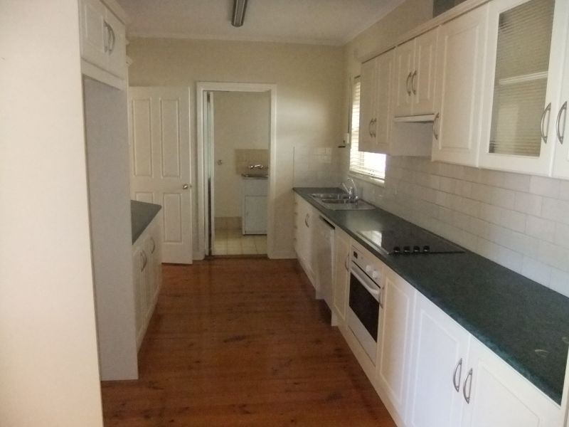 7 Solvay Road, Osborne SA 5017