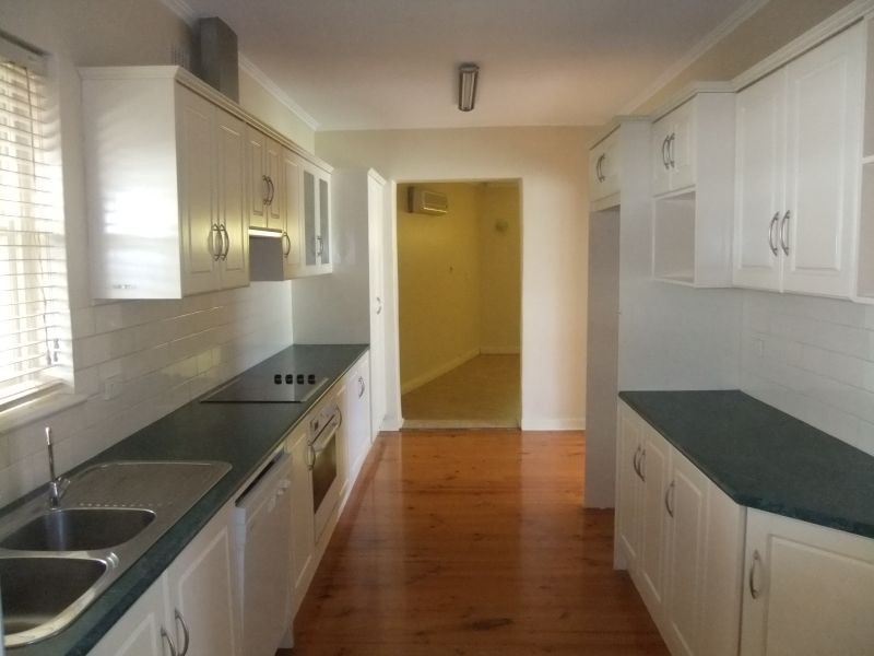 7 Solvay Road, Osborne SA 5017