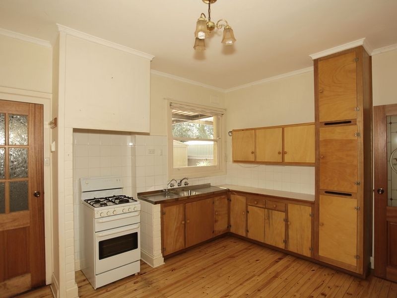 18 Victor Avenue, Woodville West SA 5011