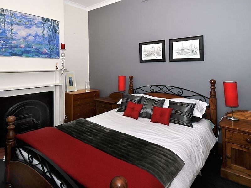 8 Torrens Street, Torrensville SA 5031