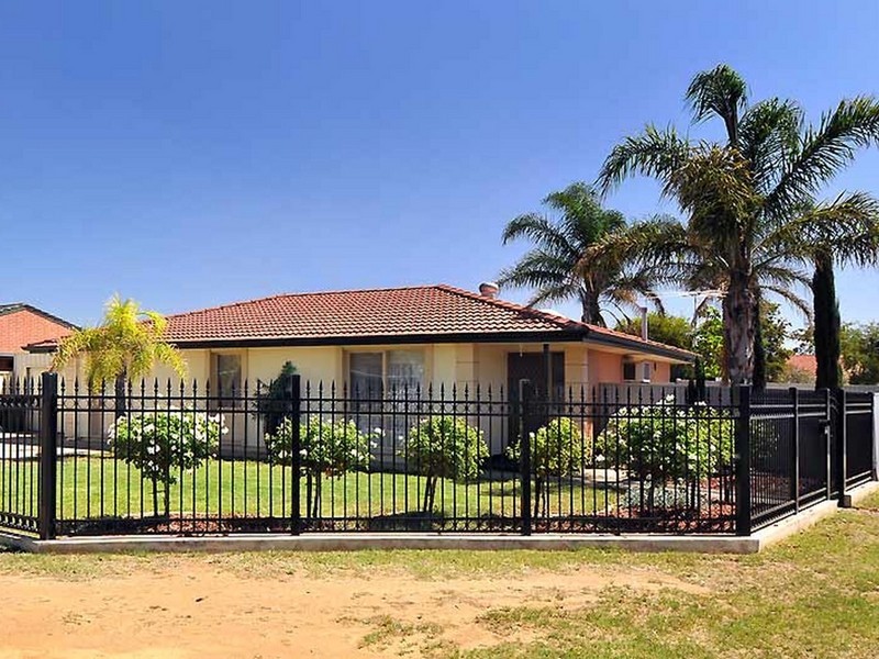 27 Torrens Crescent, Pennington SA 5013