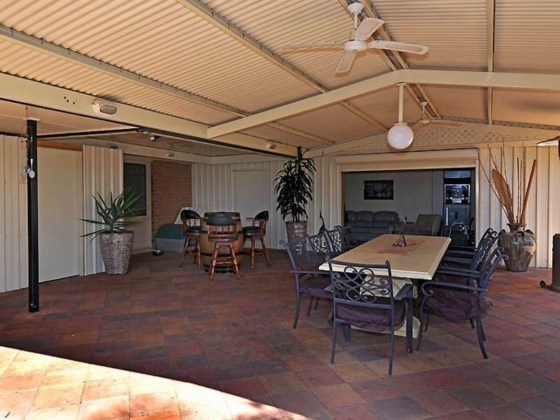 27 Torrens Crescent, Pennington SA 5013