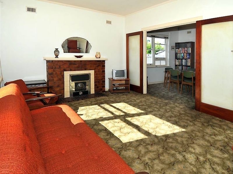 16 Charron Road, Croydon Park SA 5008