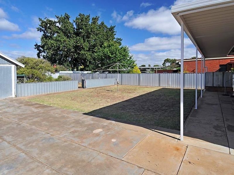 16 Charron Road, Croydon Park SA 5008
