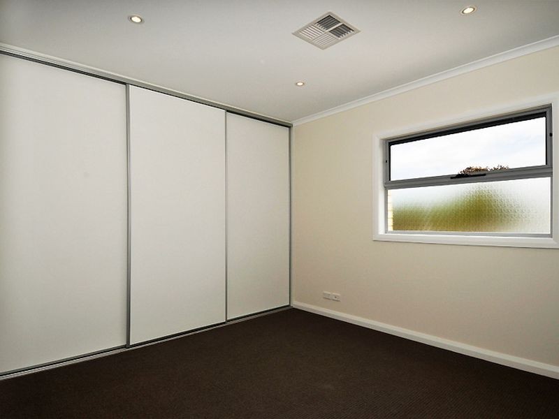 33 Bolton Avenue, Devon Park SA 5008