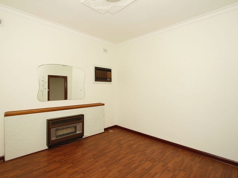 13 Cleve Street, Mansfield Park SA 5012