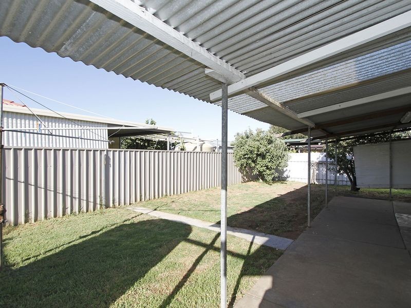 13 Cleve Street, Mansfield Park SA 5012