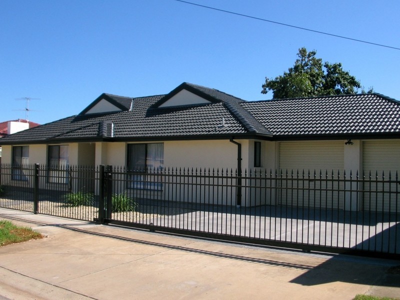 2A Raymond Avenue, Seaton SA 5023