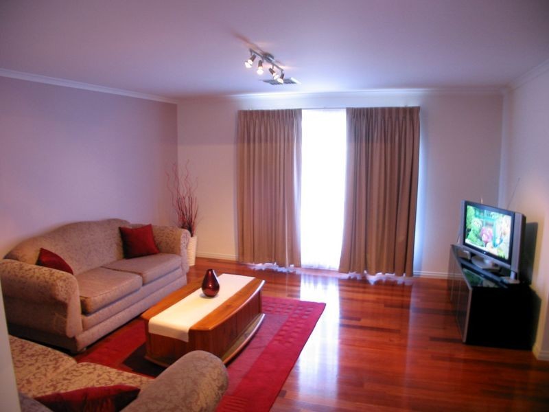 2A Raymond Avenue, Seaton SA 5023