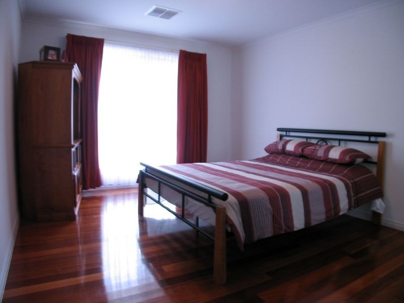 2A Raymond Avenue, Seaton SA 5023