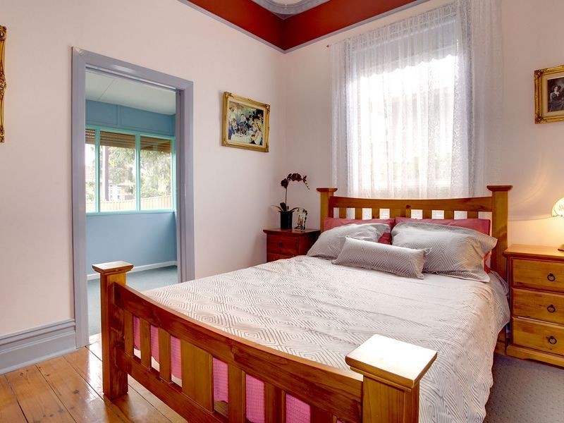 14 Third Avenue, Cheltenham SA 5014