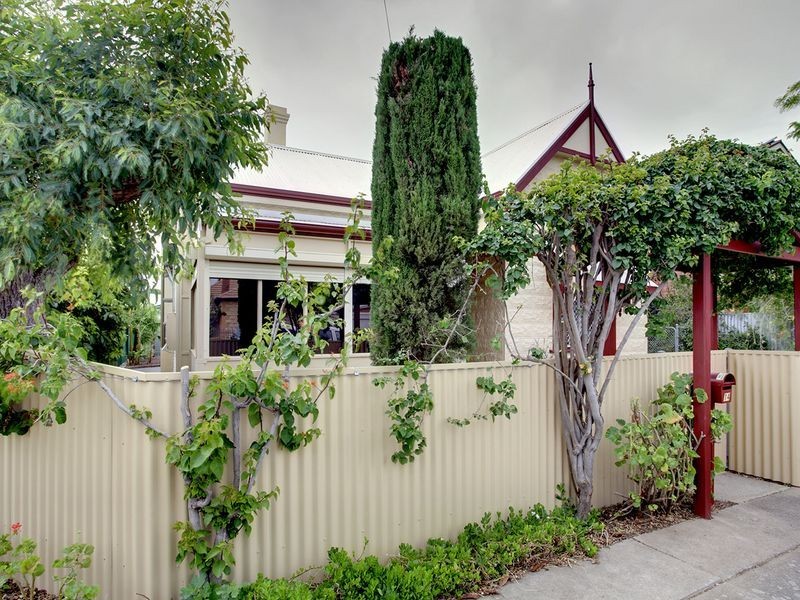 14 Third Avenue, Cheltenham SA 5014