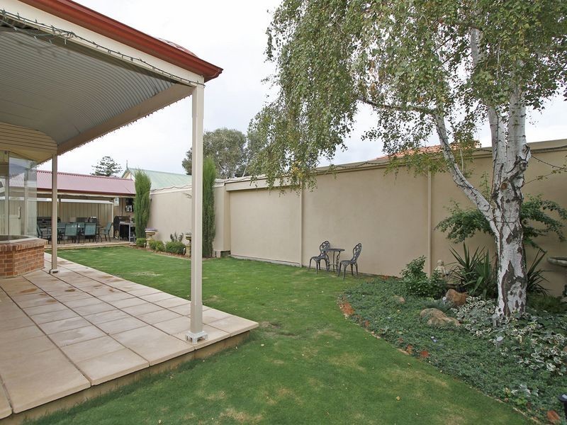 2 Seventh Avenue, Cheltenham SA 5014