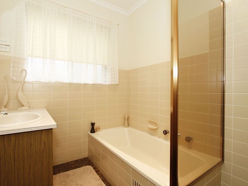 7 Tracey Avenue, Flinders Park SA 5025