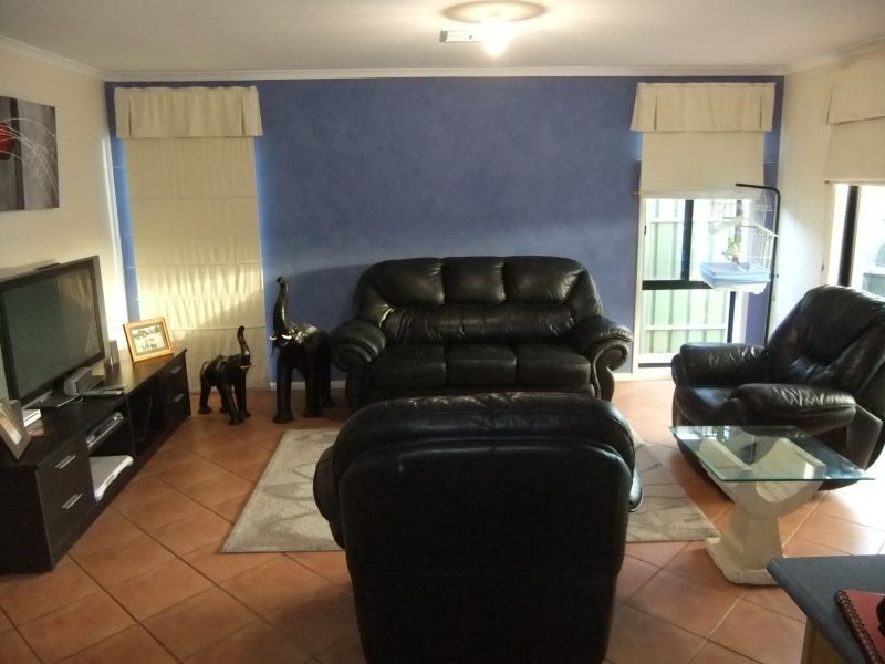 13 Rowe Circuit, Walkley Heights SA 5098