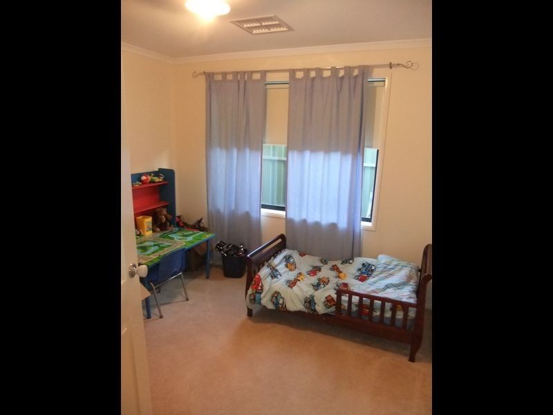 13 Rowe Circuit, Walkley Heights SA 5098