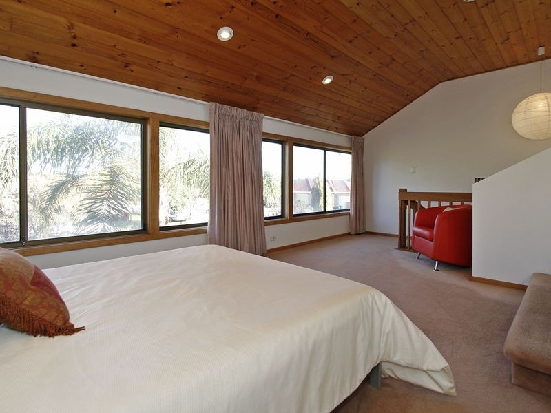 8 Dean Avenue, Kidman Park SA 5025