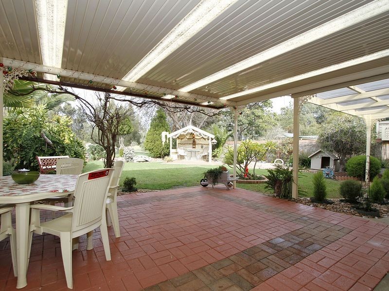 96 Lochside Drive, West Lakes SA 5021