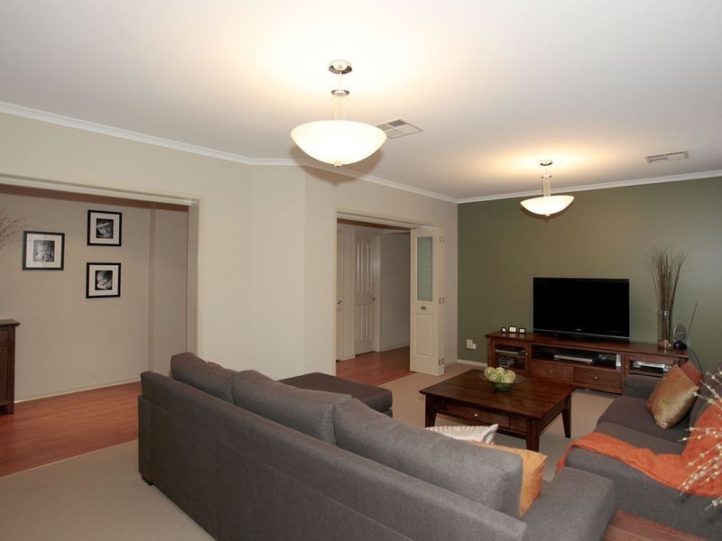 11 Wayne Avenue, Fulham Gardens SA 5024