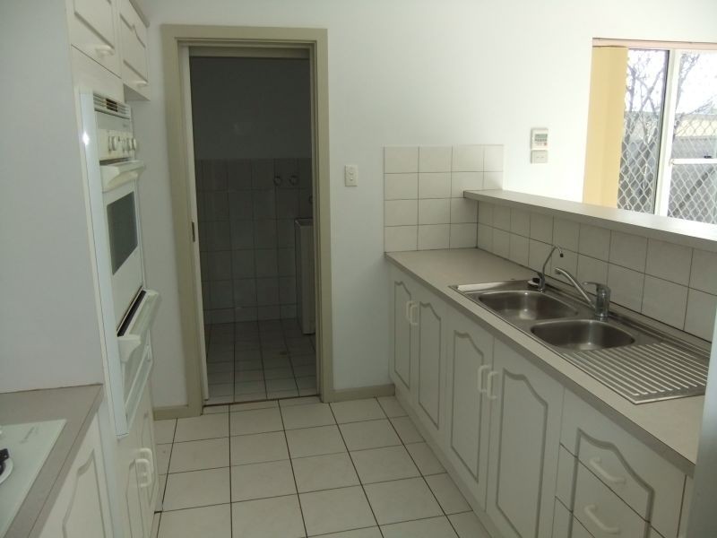 U1/9 Hennessy Terrace, Rosewater SA 5013