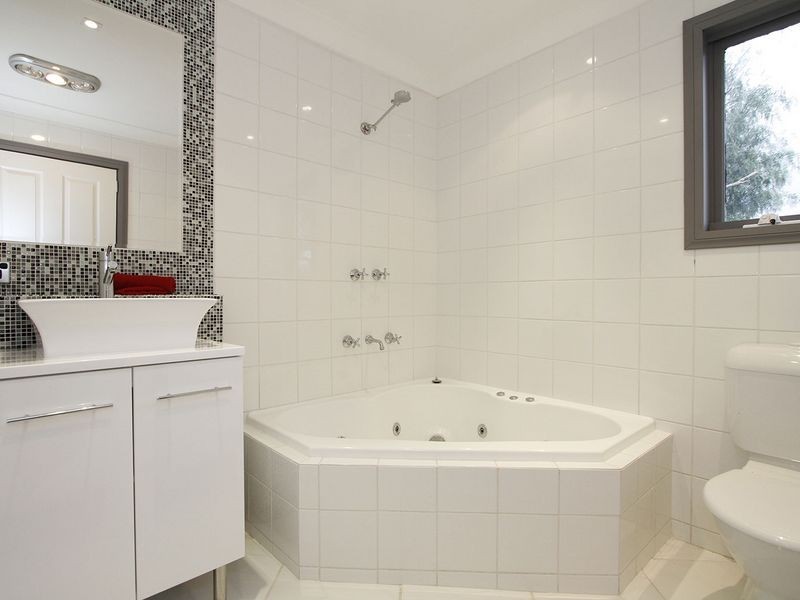 1 Lambert Street, Rosewater SA 5013