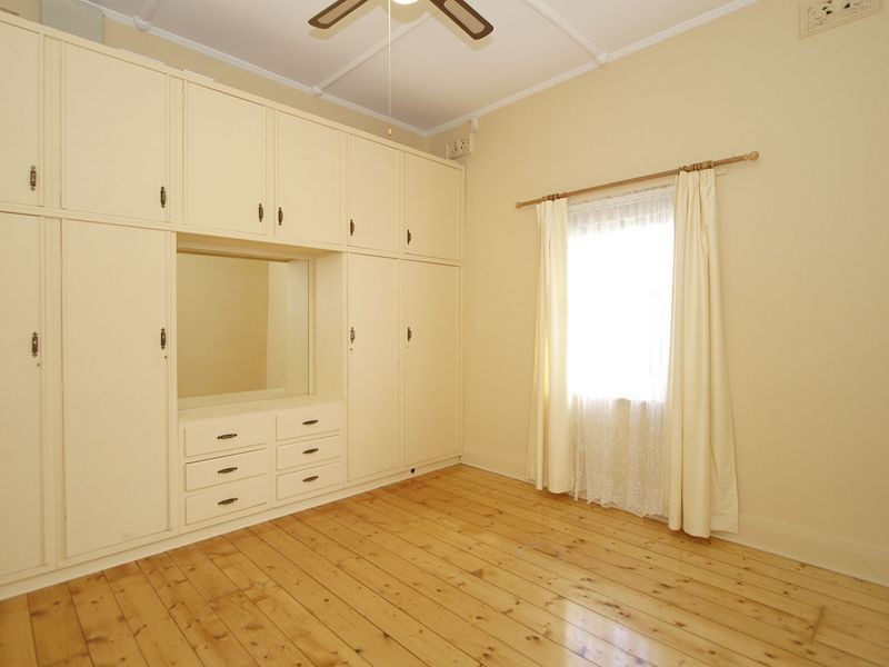 26 West Lakes Boulevard (formerly ClarkTce), Albert Park SA 5014