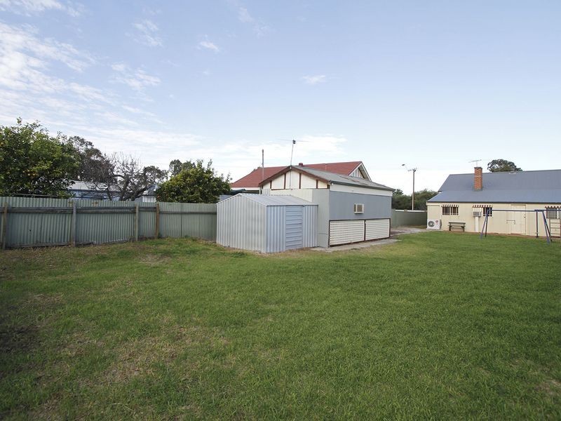 26 West Lakes Boulevard (formerly ClarkTce), Albert Park SA 5014