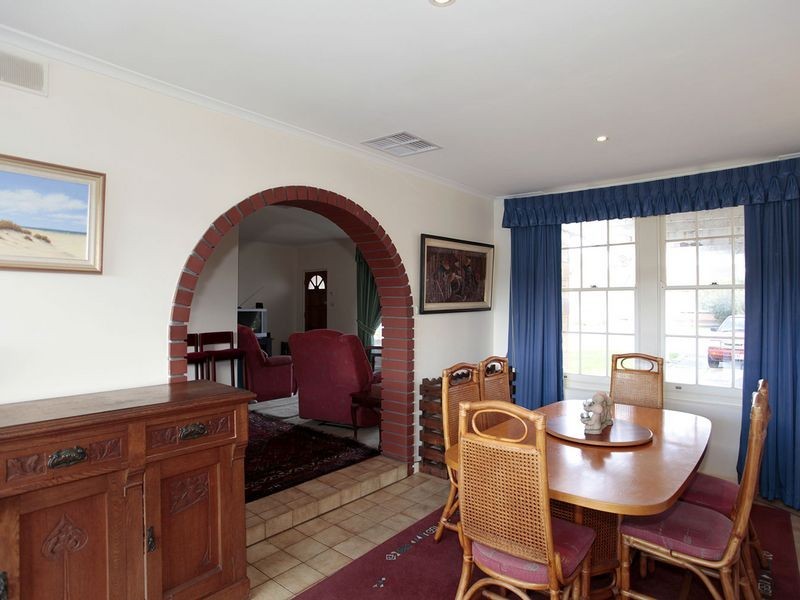 18 Charles Veale Drive, West Beach SA 5024