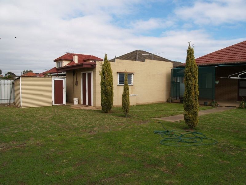 11 Alfreda Street, Athol Park SA 5012