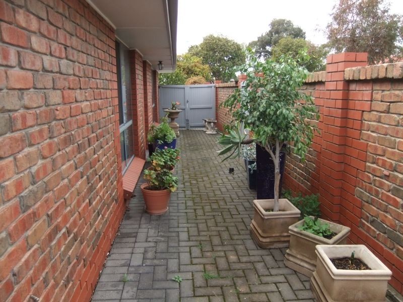 1 Hindmarsh Avenue, West Hindmarsh SA 5007