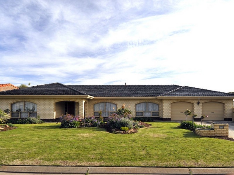 19 Hoylake Crescent, West Lakes SA 5021