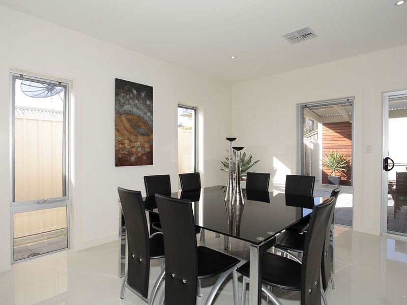 15 Wilford Avenue, Seaton SA 5023