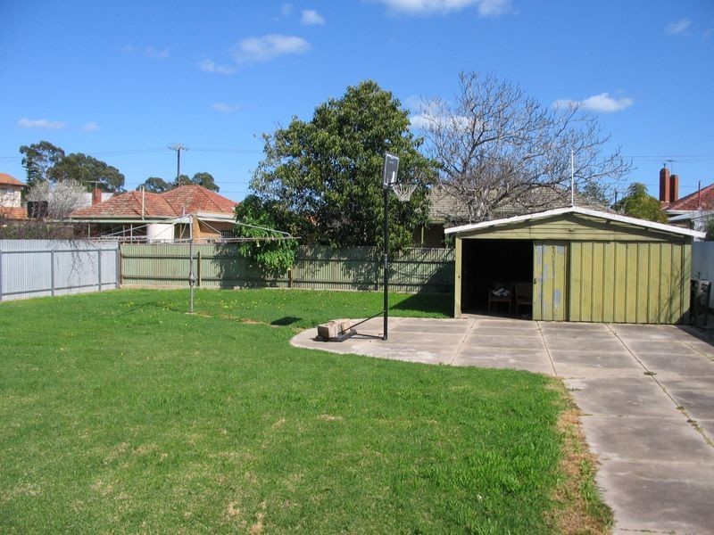 10 Autumn Avenue, Lockleys SA 5032