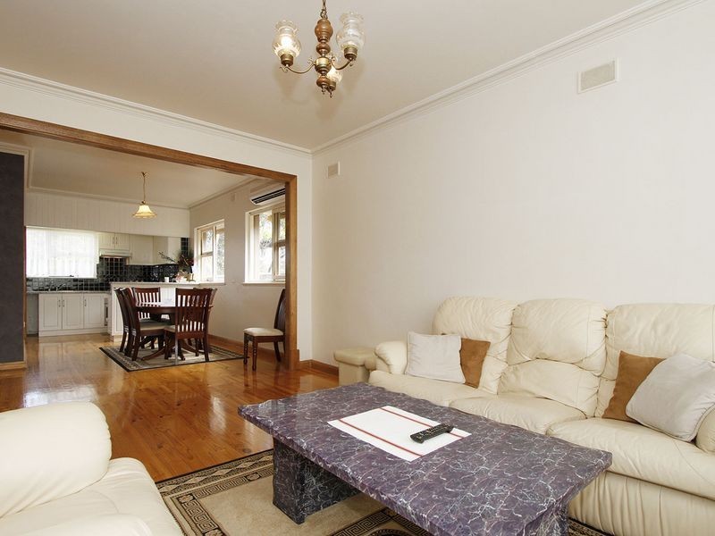 24 Tunbridge Street, Woodville South SA 5011