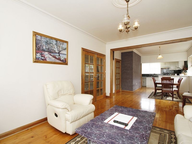 24 Tunbridge Street, Woodville South SA 5011