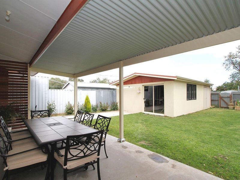 24 Tunbridge Street, Woodville South SA 5011