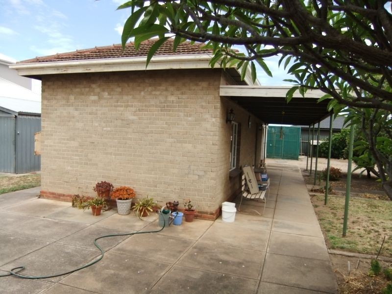 8 Lincoln Avenue, Fulham Gardens SA 5024