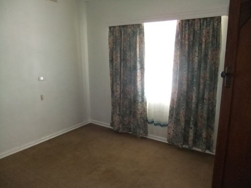 8 Ward Street, Pennington SA 5013