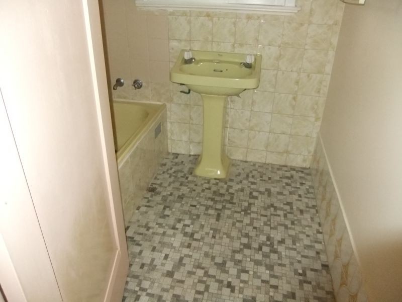 8 Ward Street, Pennington SA 5013